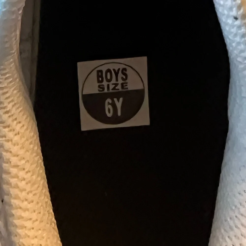 Nike Air Max SYSTM, White/Black/Barely Volt/Vintage Green, size 6Y (NIB) - Picture 9 of 11